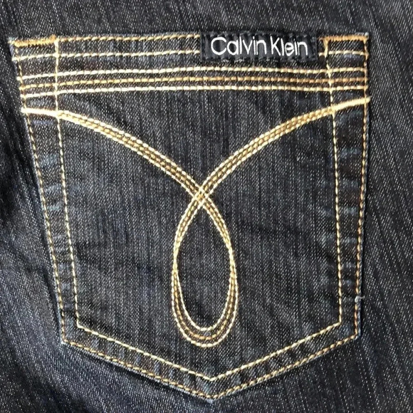 Calvin Klein Jeans- Women’s Dark Wash Flare Jeans Size 6 - Picture 3 of 7